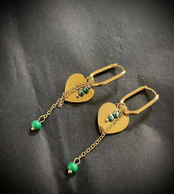 Oorbellen hart met kettingkje en kraaltjes