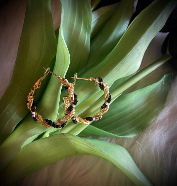 Oorbellen mess around - zwart Goud kleur