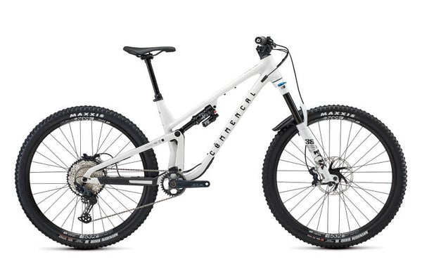 COMMENCAL META V5 ESSENTIAL
