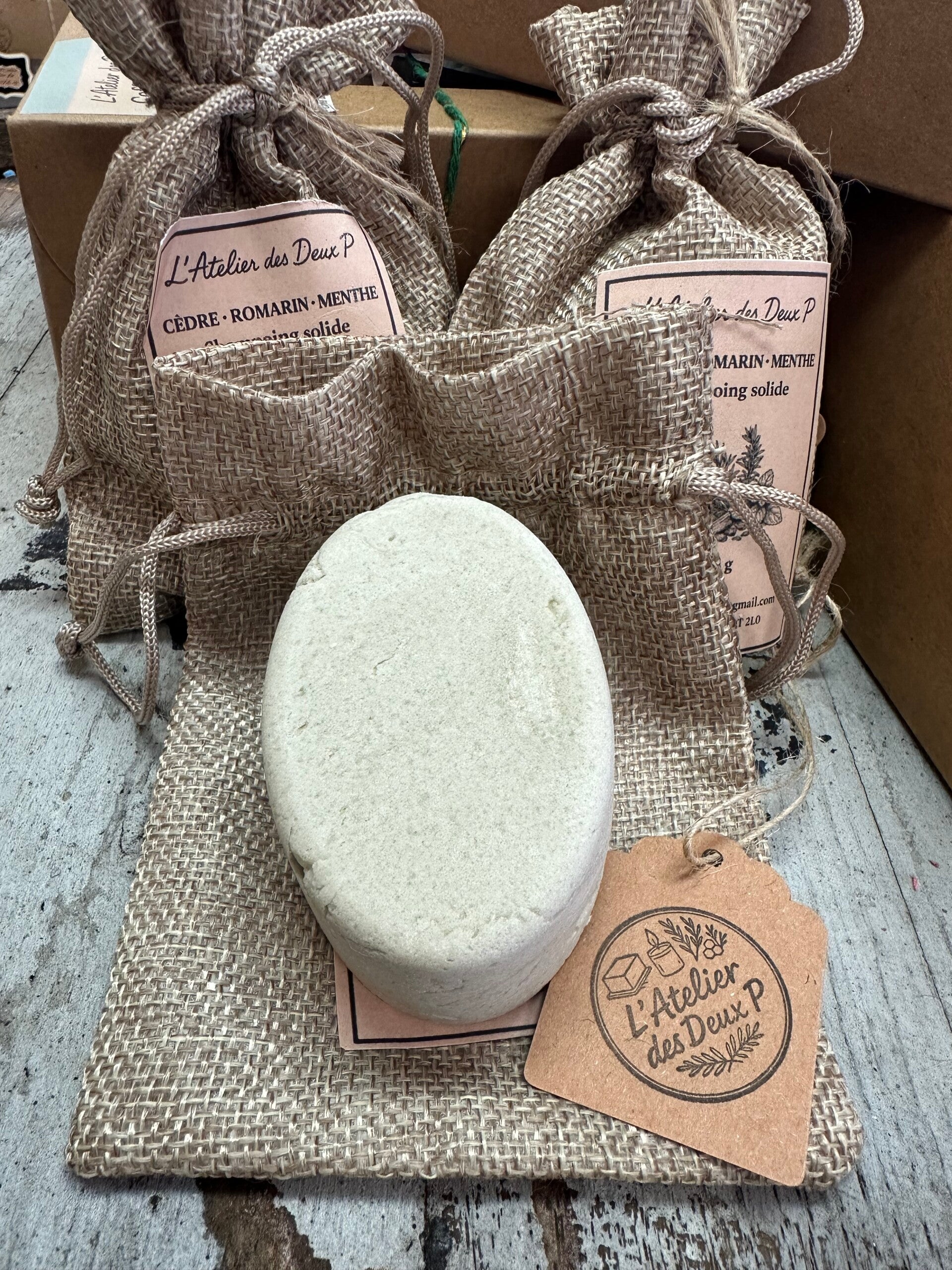 Cèdre, romarin et menthe