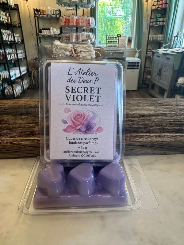 Secret violet