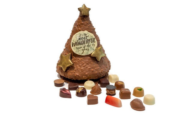 Feestelijke chocolade kerstboom