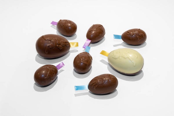 Chocolade eieren gevuld met m&m's