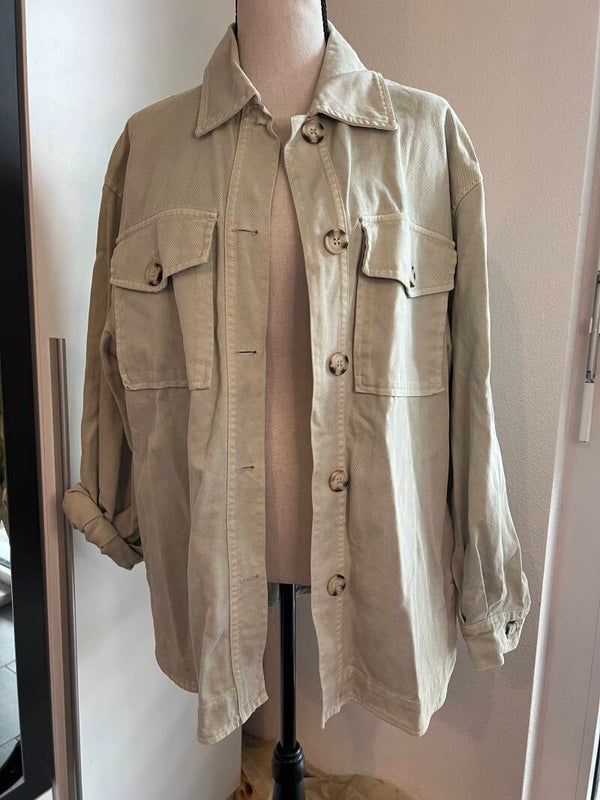 Mintgrüne Pull&Bear Jacke S (passt eher M/L)