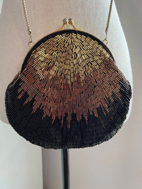 Schicke Abendtasche – Braun, Schwarz & Gold