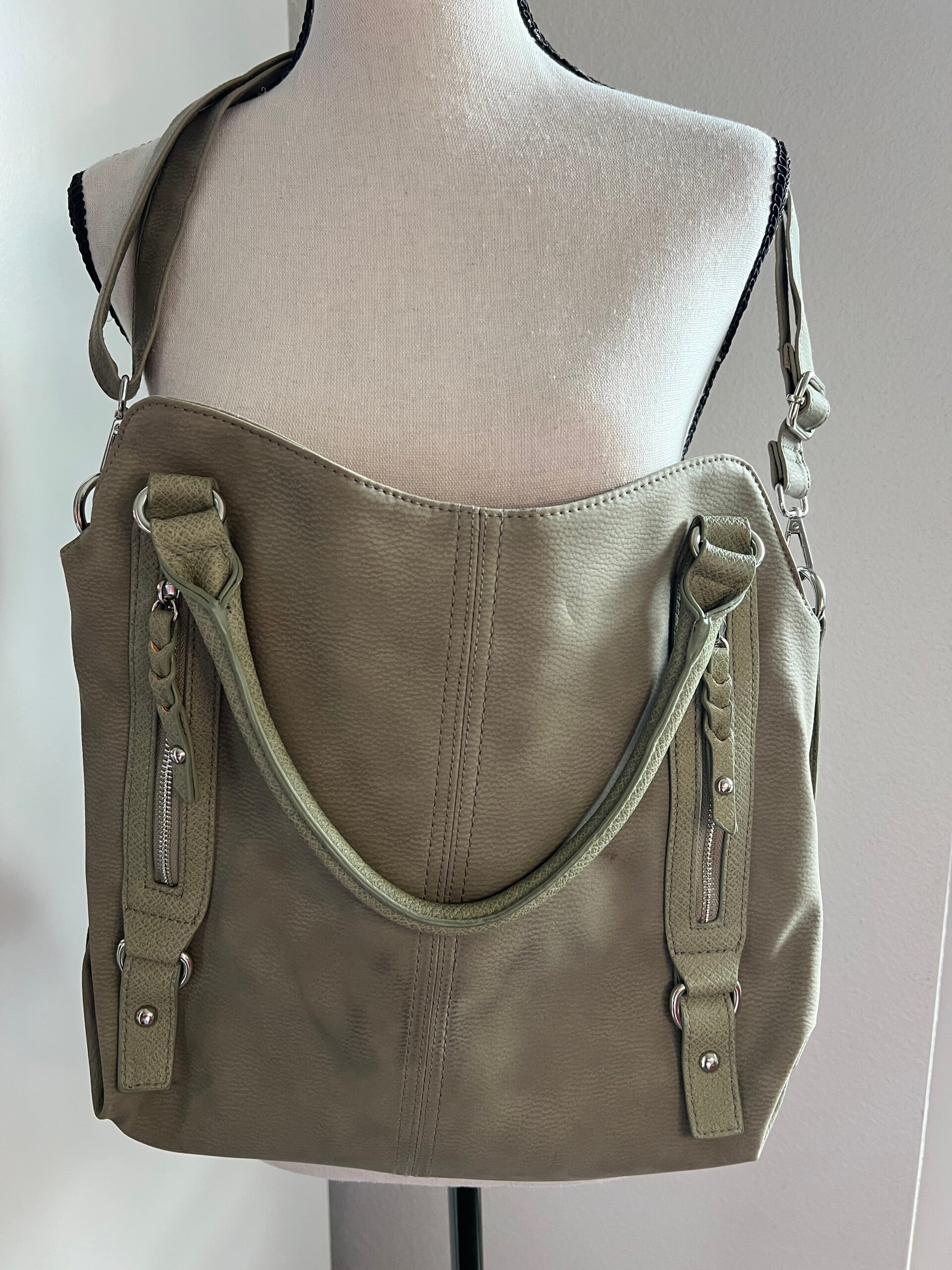 Grüne Tasche – geräumig und praktisch