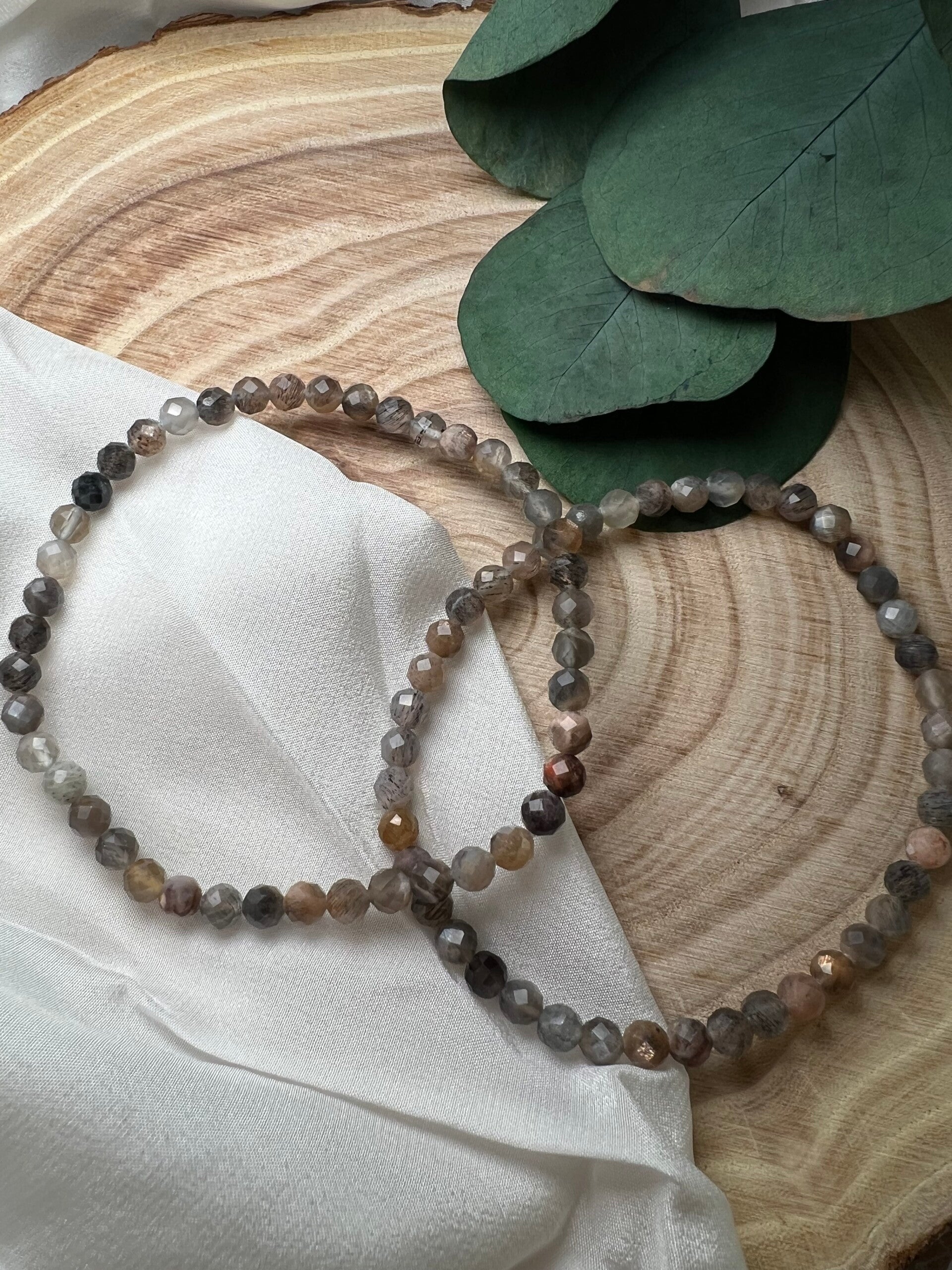 Mondstein · facettiert · 4 mm