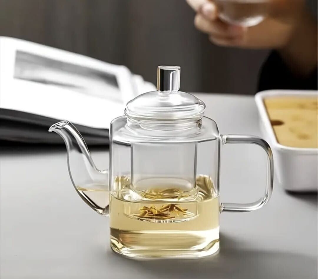 Kleine glazen theepot – een moment voor jezelf