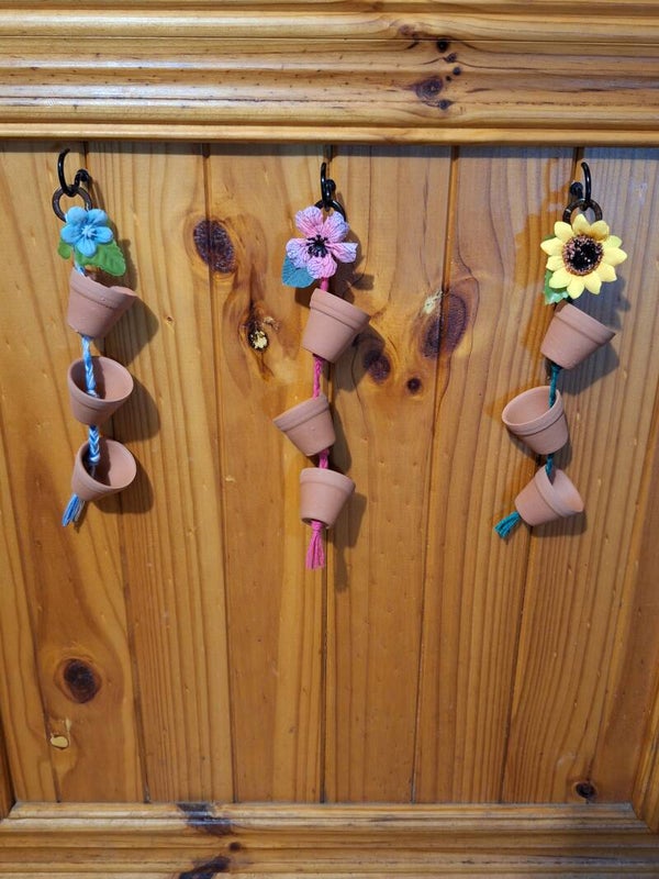 ~Mini Hanging Forage Pots~