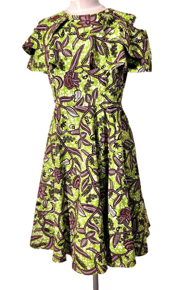 Elegant Dress cut-out sleeve