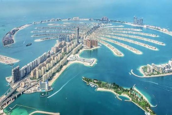 DUBAI: 5-DAY SIGNATURE ITINERARY.  Three journeys. One extraordinary destination