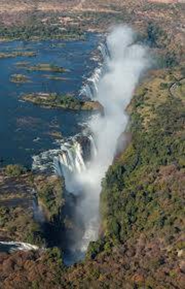 VICTORIA FALLS ZIMBABWE • ESSENTIAL TOURIST GUIDE