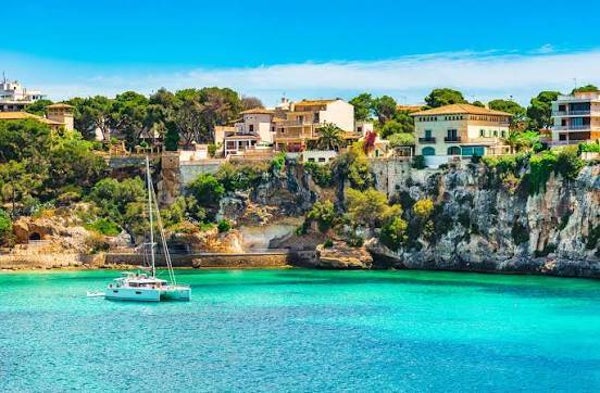 PORTO CRISTO 5-DAY ITINERARIES- Honeymoon • Couples’ escape • Family holiday