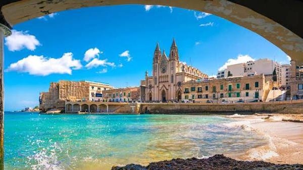 THREE DAYS IN MALTA Three travel styles. Nine carefully paced days. One remarkable island destination