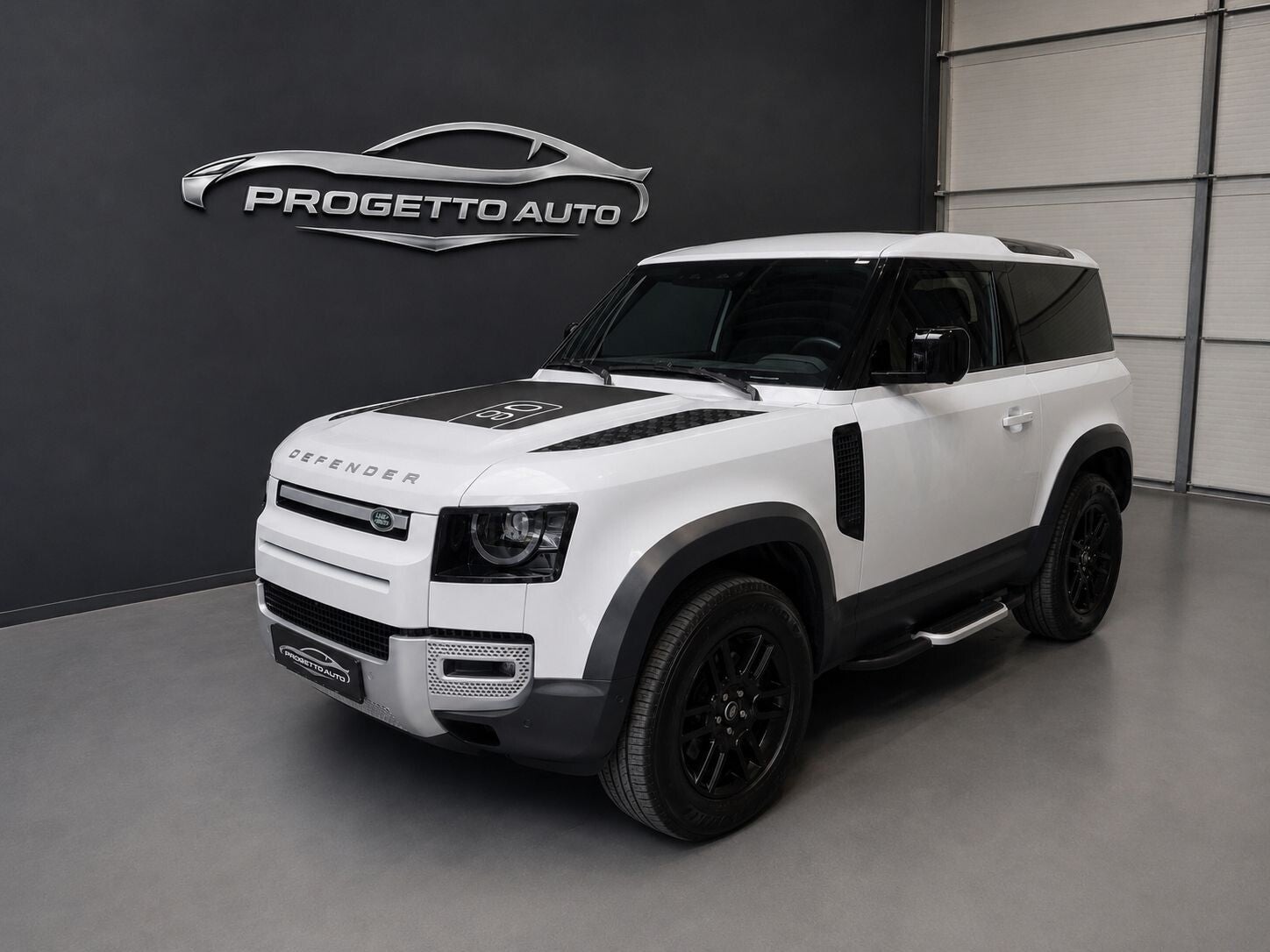 Land Rover Defender 90