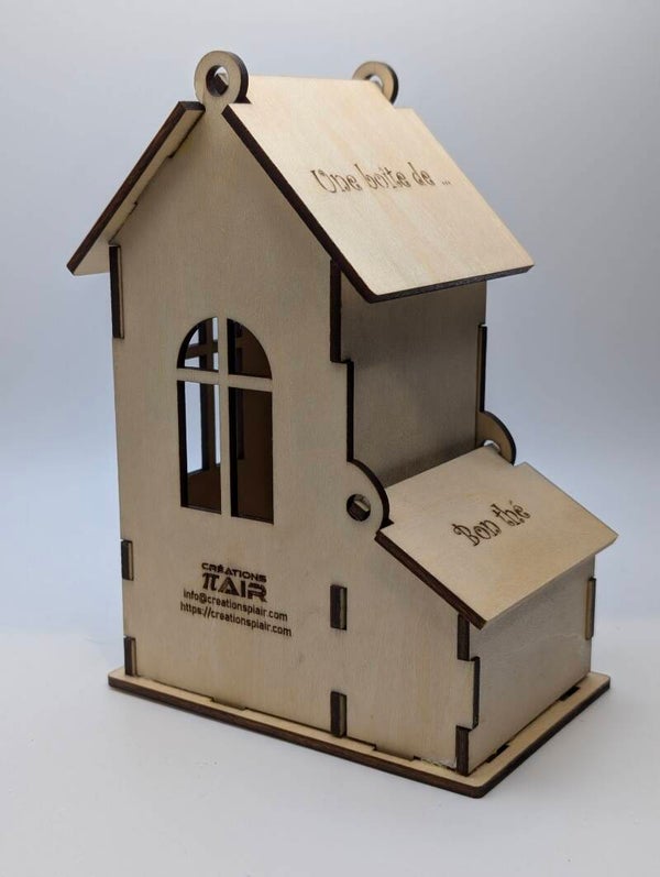 Maison et boîte à bois de Bon Thé