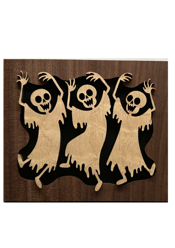 Décoration Murale Fantômes Dansants en Bois