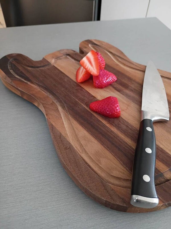 Planche à découpée corps d'une Basse Fender Jazz