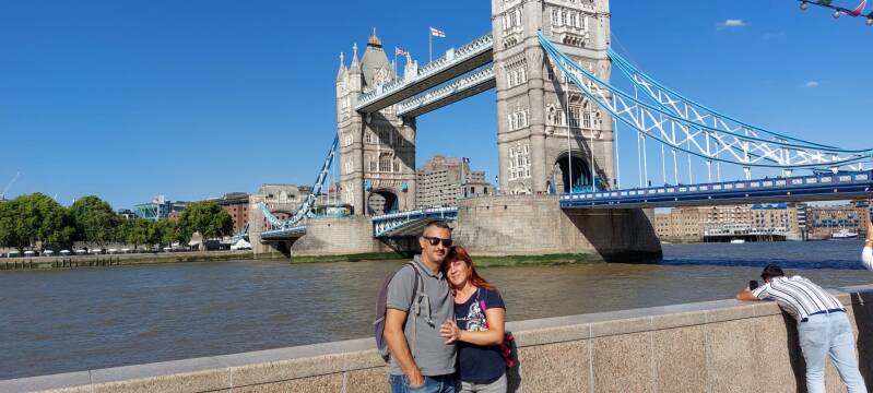 vista dal tower bridge a LONDRA