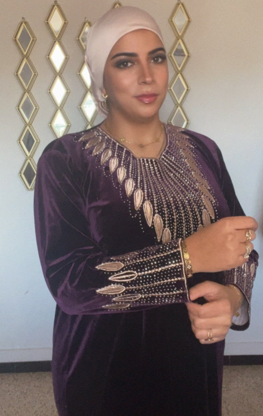 Robe velours brodé mauve