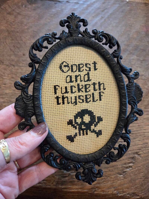 Goest and fucketh thyself