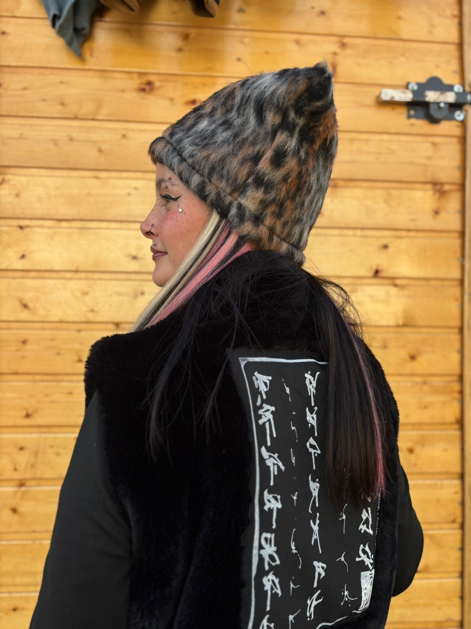 FluffyCatHat Leobrown