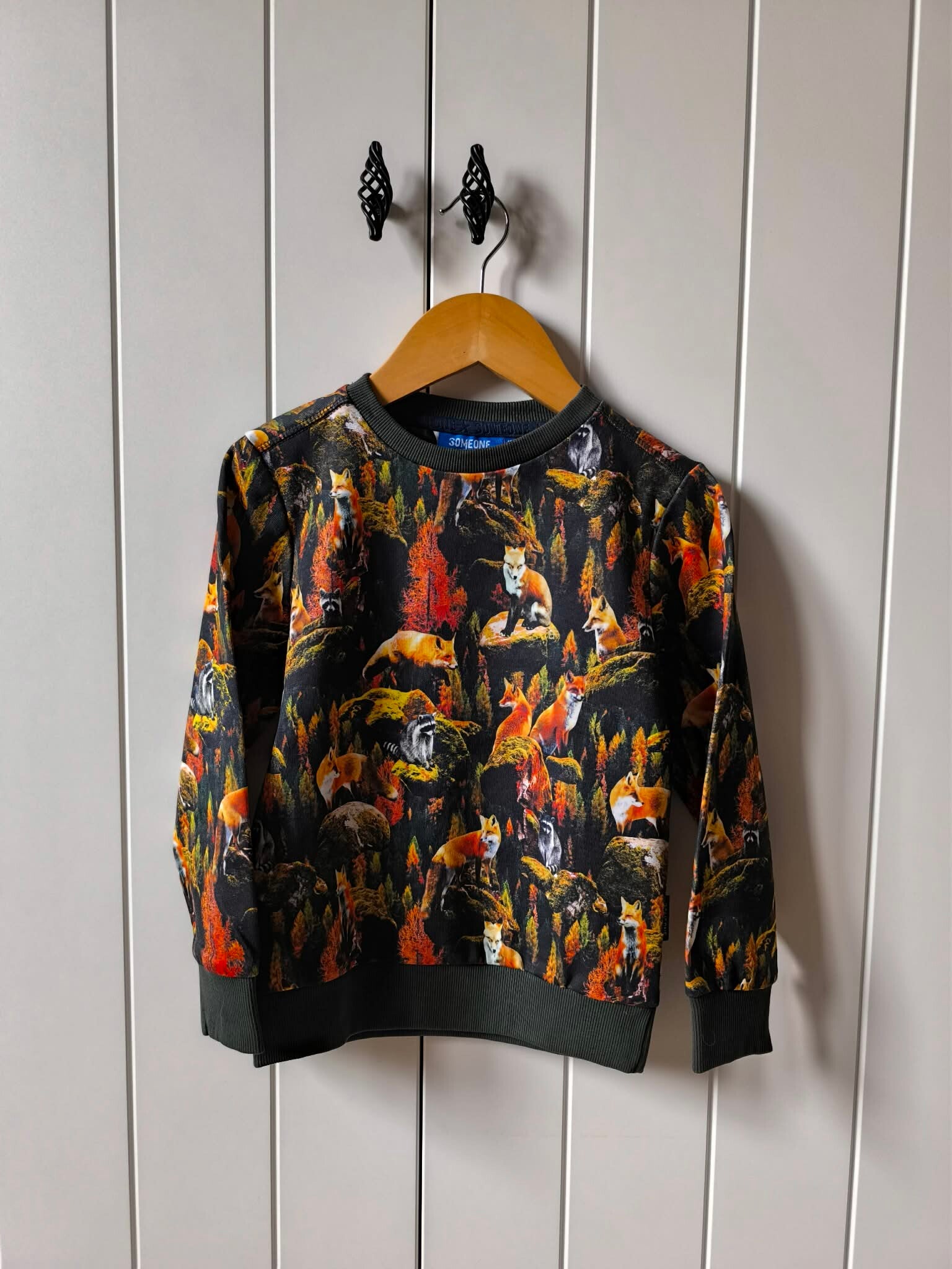 Sweater Someone