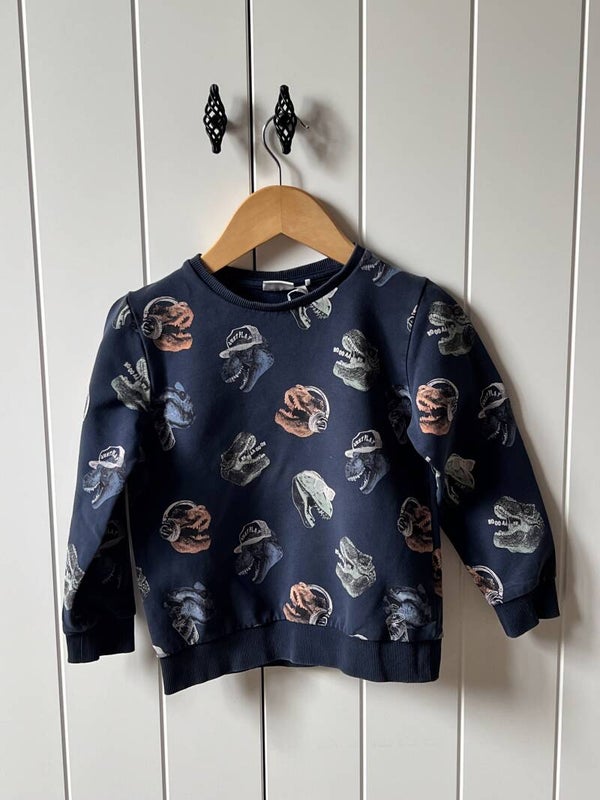 Sweater Name it