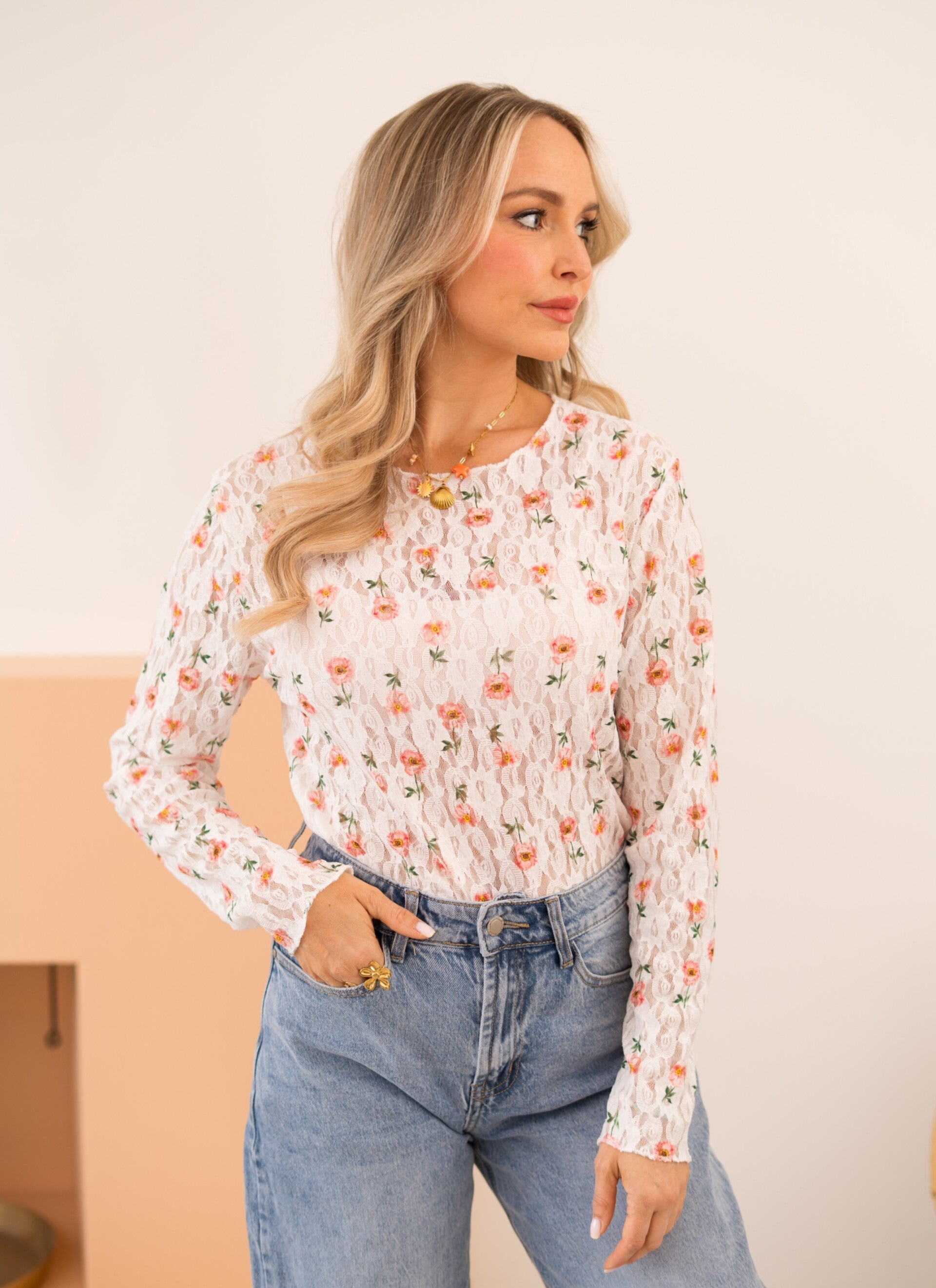 Rosalie lace flower top – wit/roze