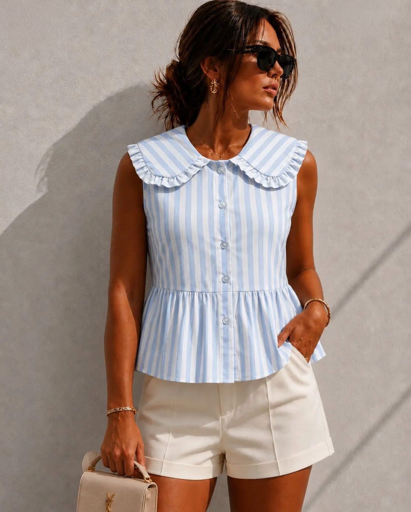 Maëlle Blouse – Lichtblauw gestreepte katoenen blouse met kraag