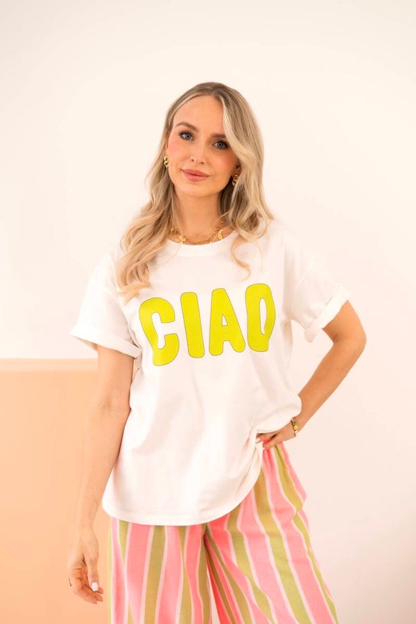Ciao t-shirt – witte statement t-shirt met neon print