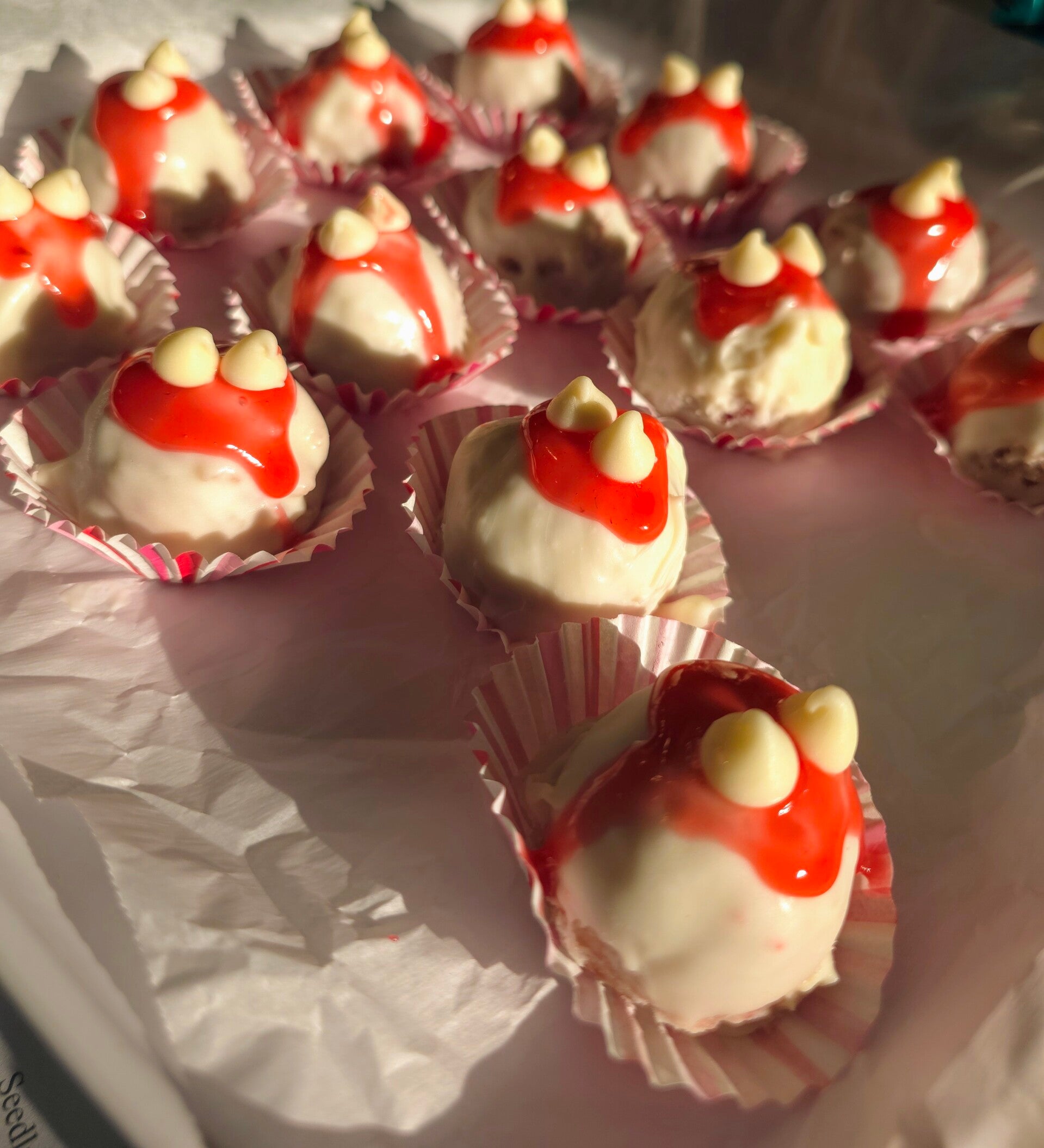 Bite Me Goodies cake bites