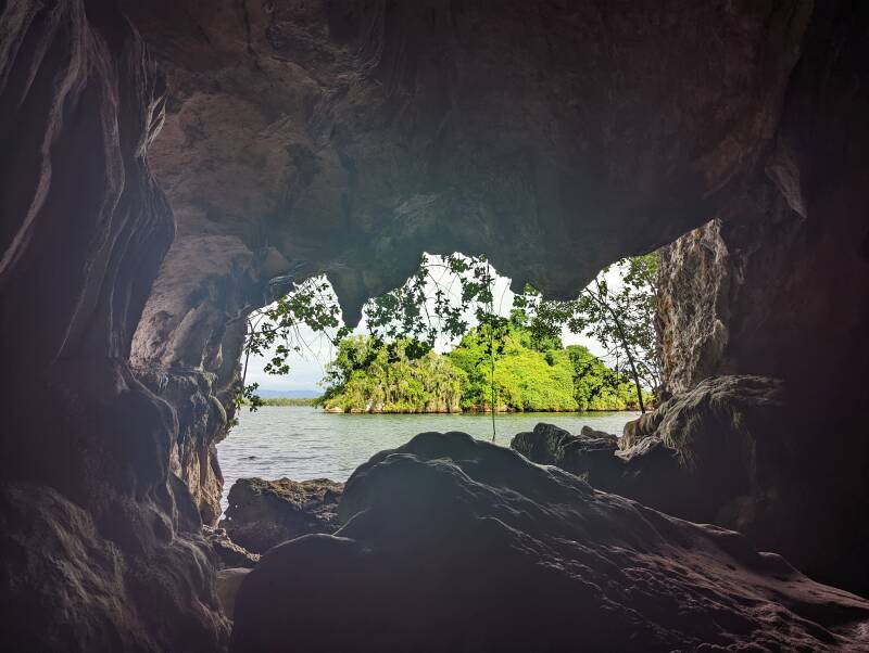Dominikanische Republik, Bahia de San Lorenzo, Höhle, Grotte