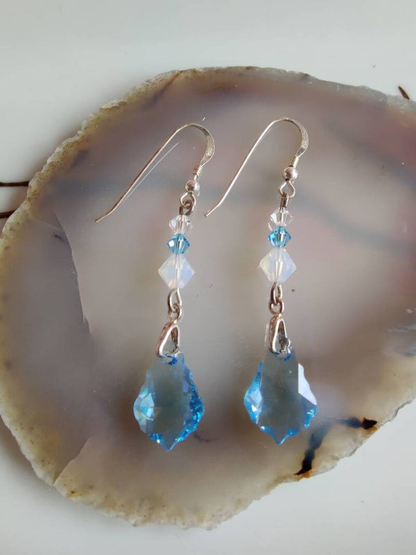 Oorhaken swarovski blauw zilver