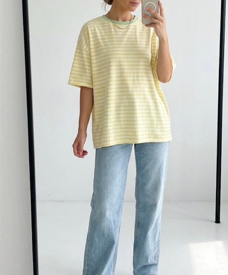 Sunny Stripes Oversized T-Shirt – Pastelgeel