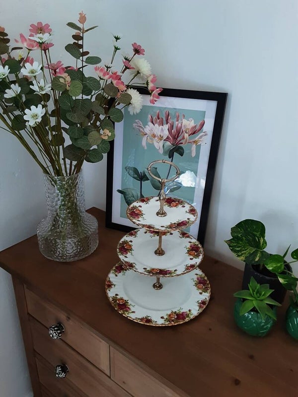 Royal Albert 3 Tier Cake Stand