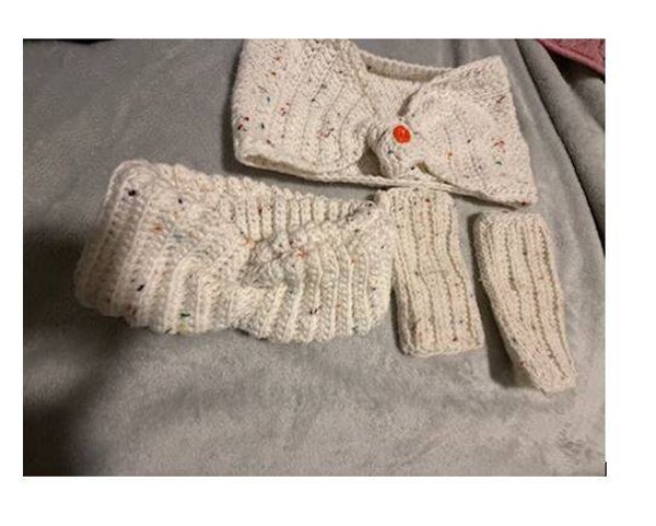 Cache cou, cache oreilles, mitaines ouvertes