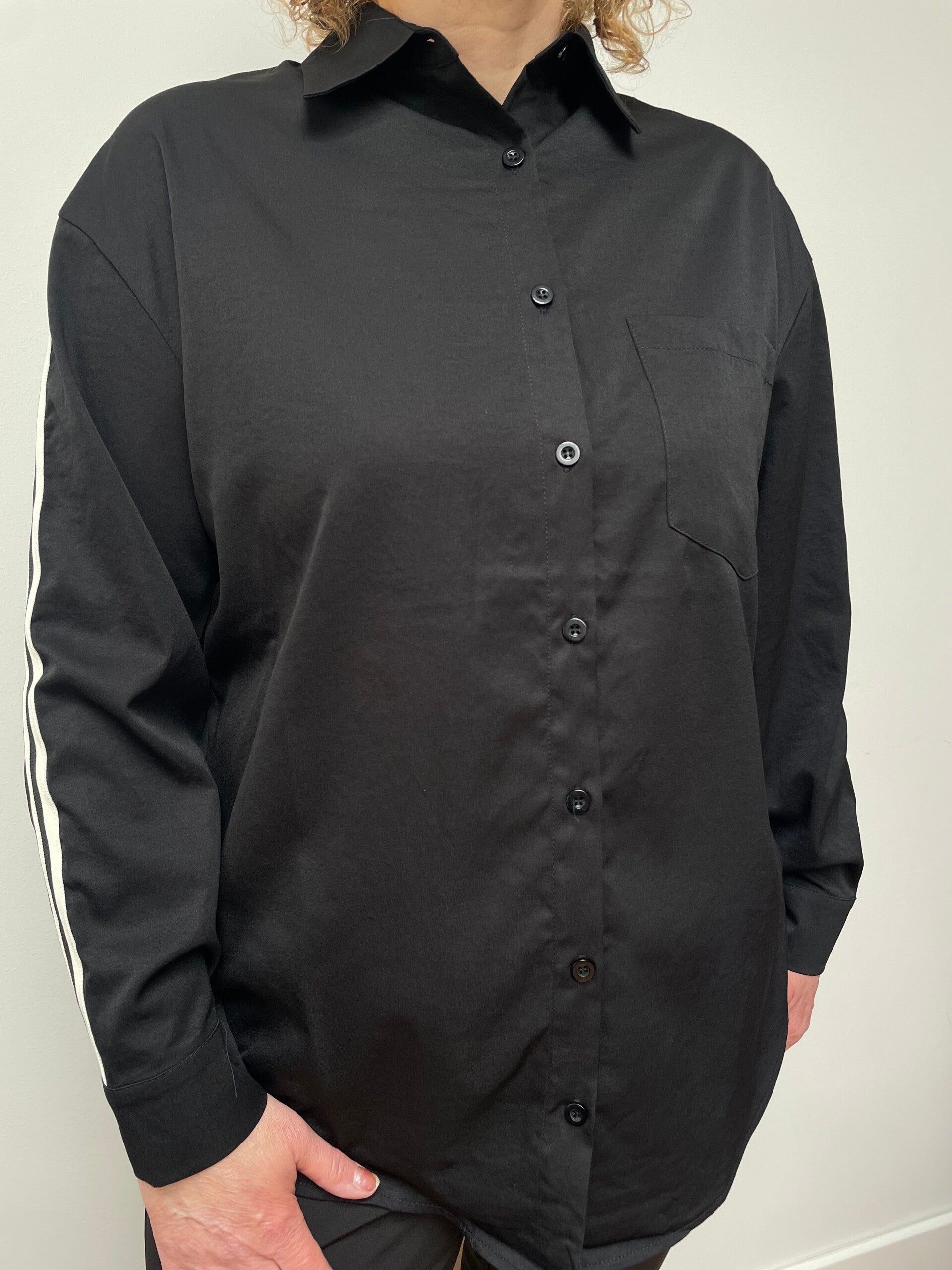 Zwarte blouse met streep