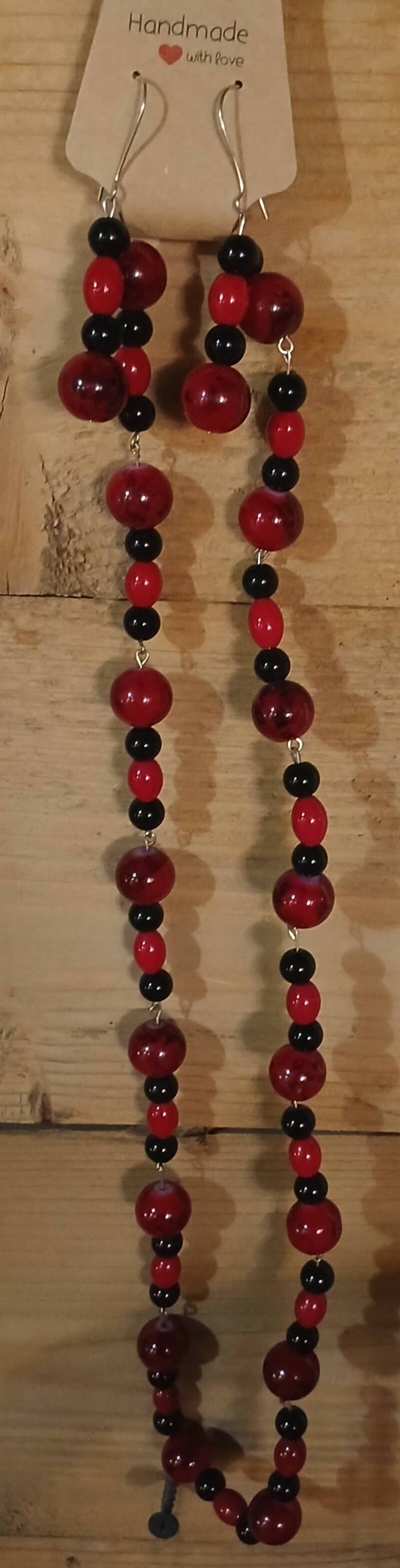 Red/black beaded set