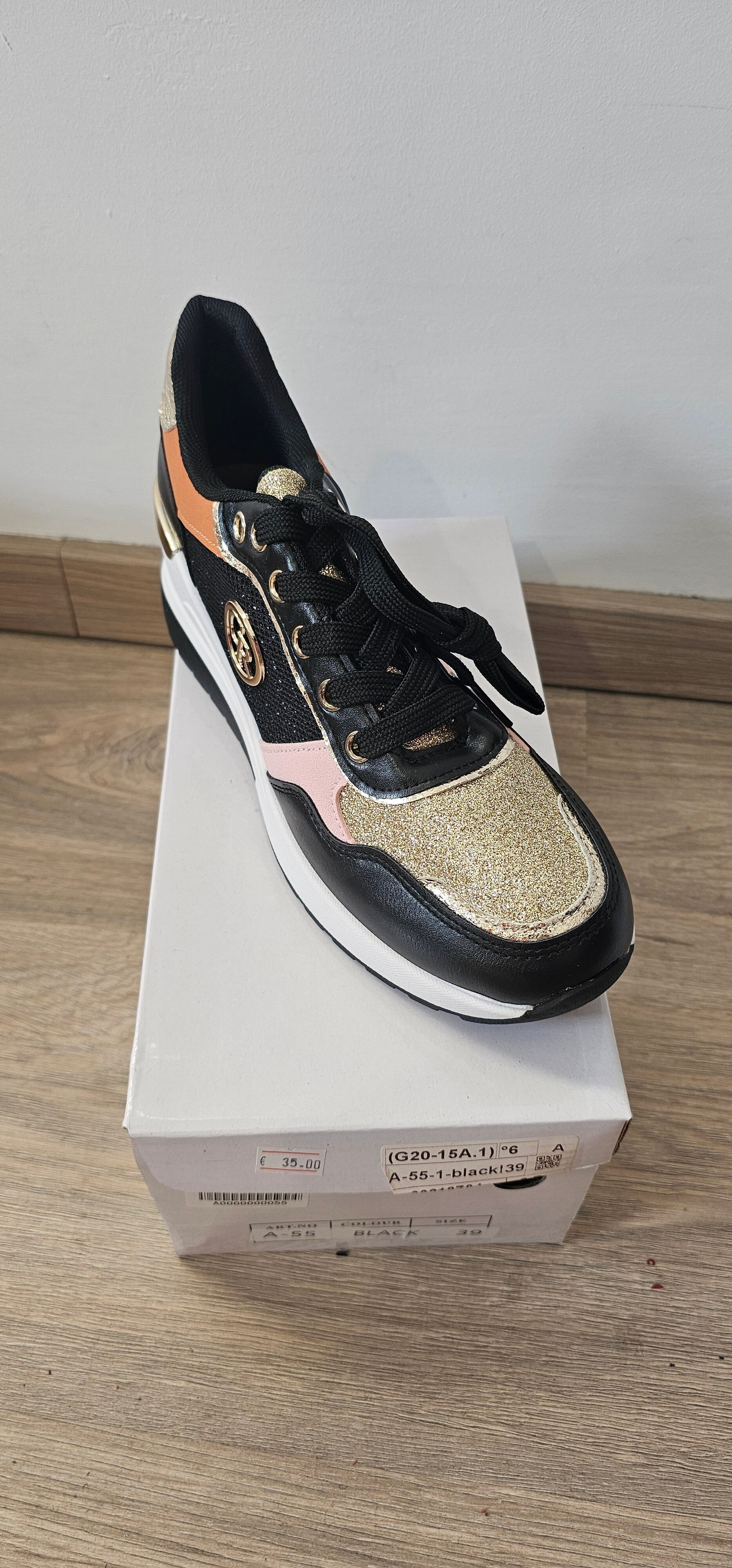 Sneaker goud