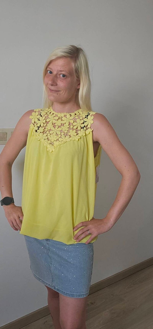 Blouse met kant en bloemen
