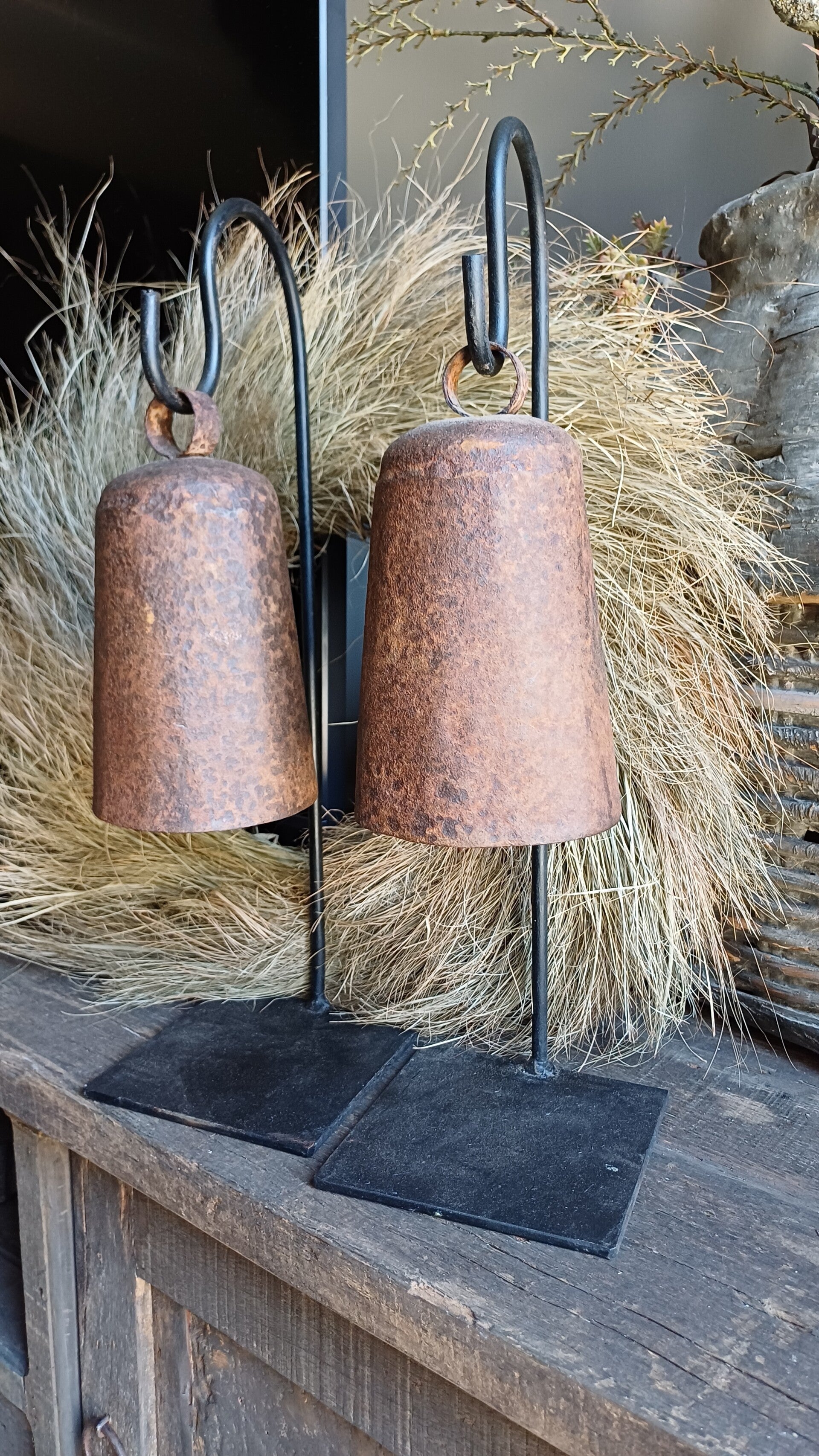 Decoratieve koebel aan standaard