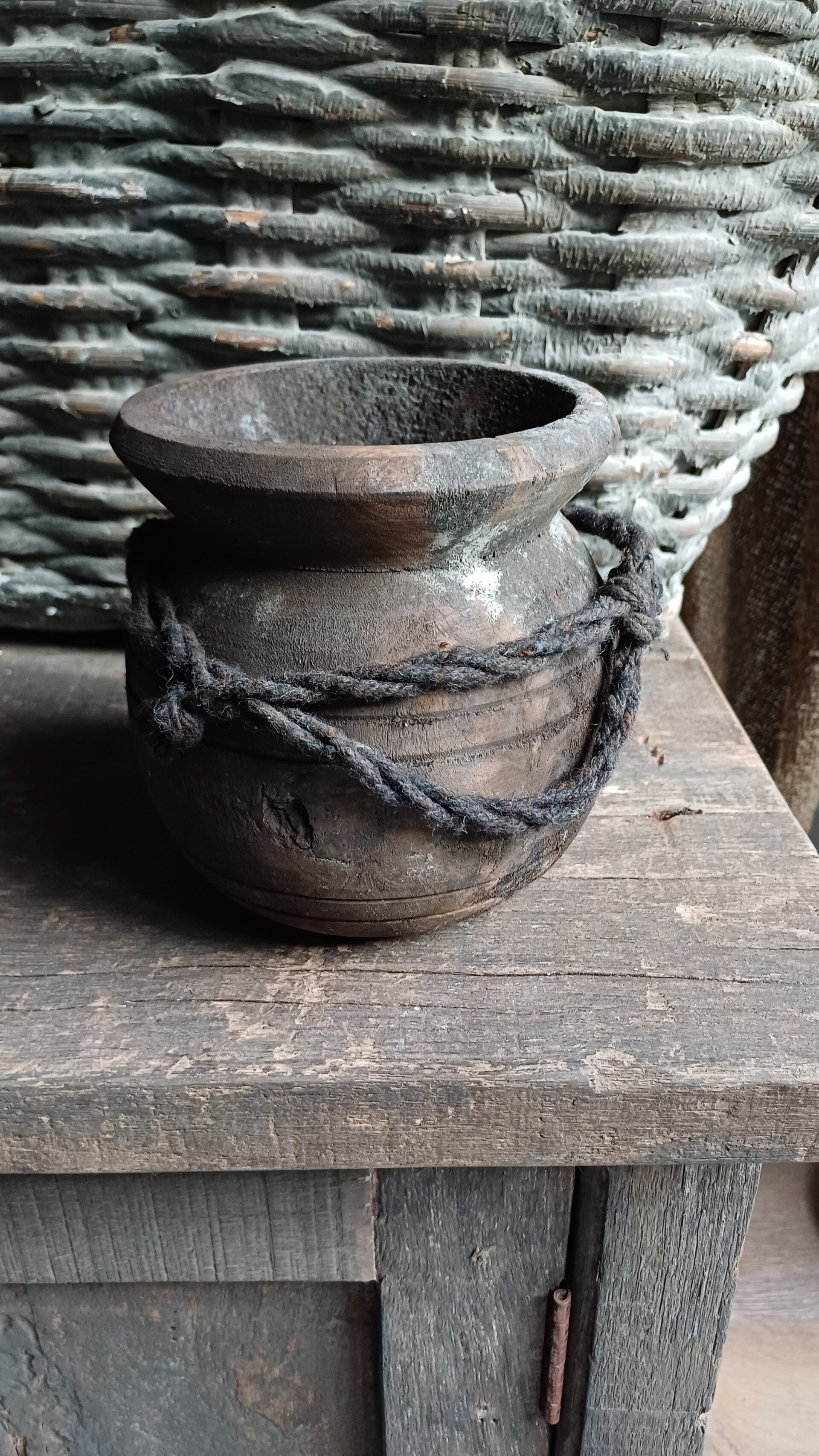 Houten potje met koord