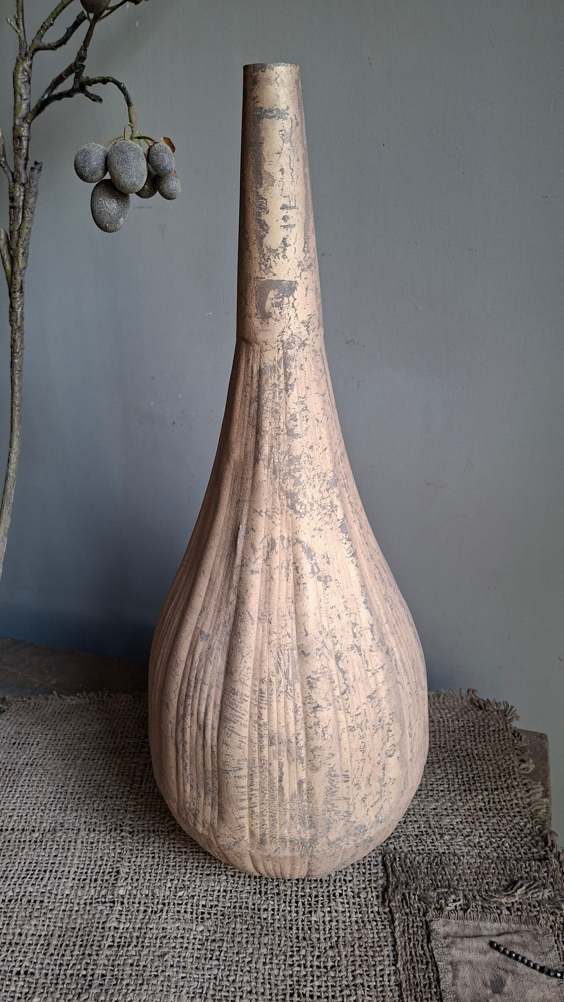 Hoge metalen flespompoen