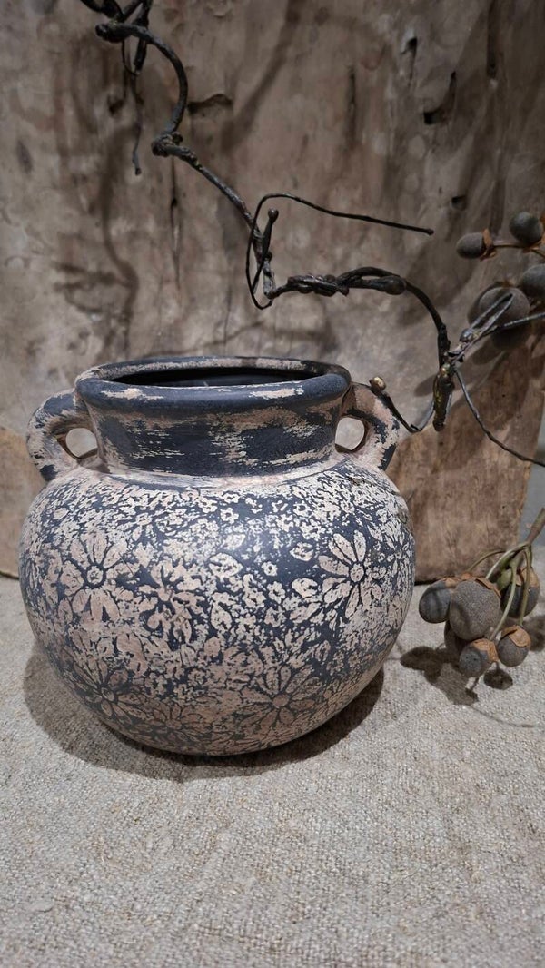 Vaas met bloemmotief