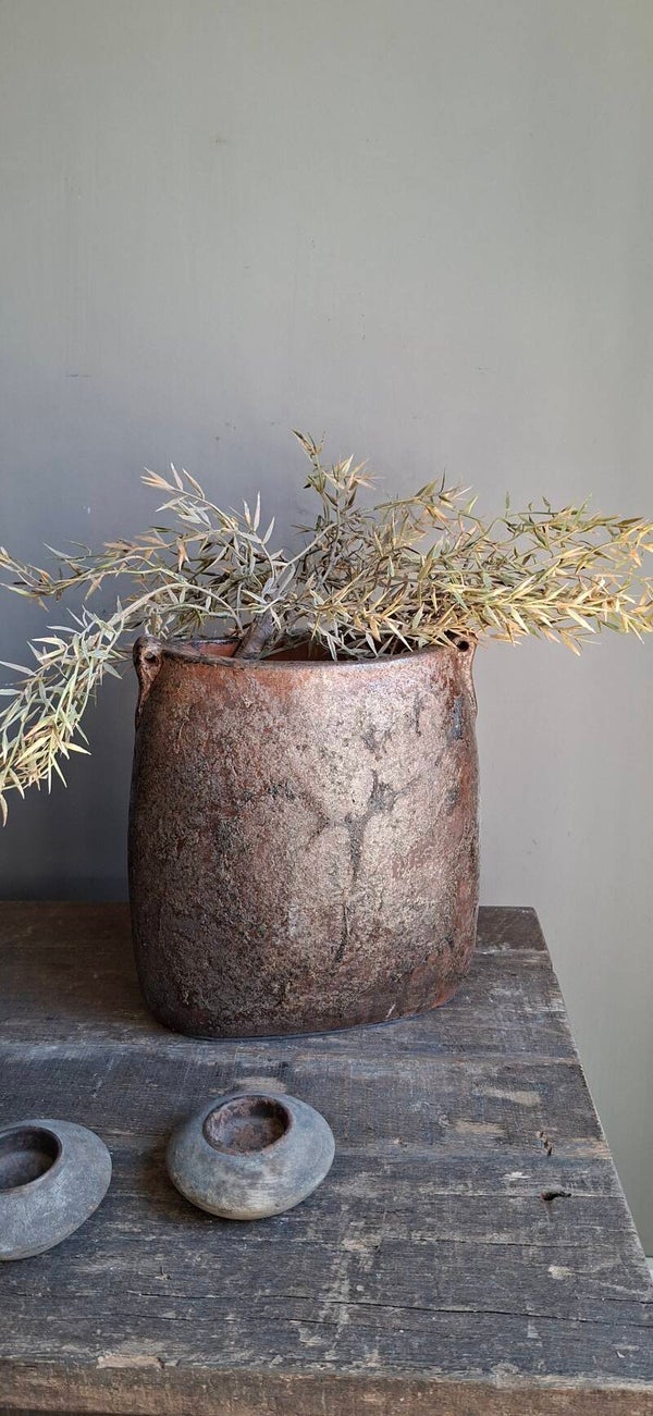 Aardewerk pot roest kleur