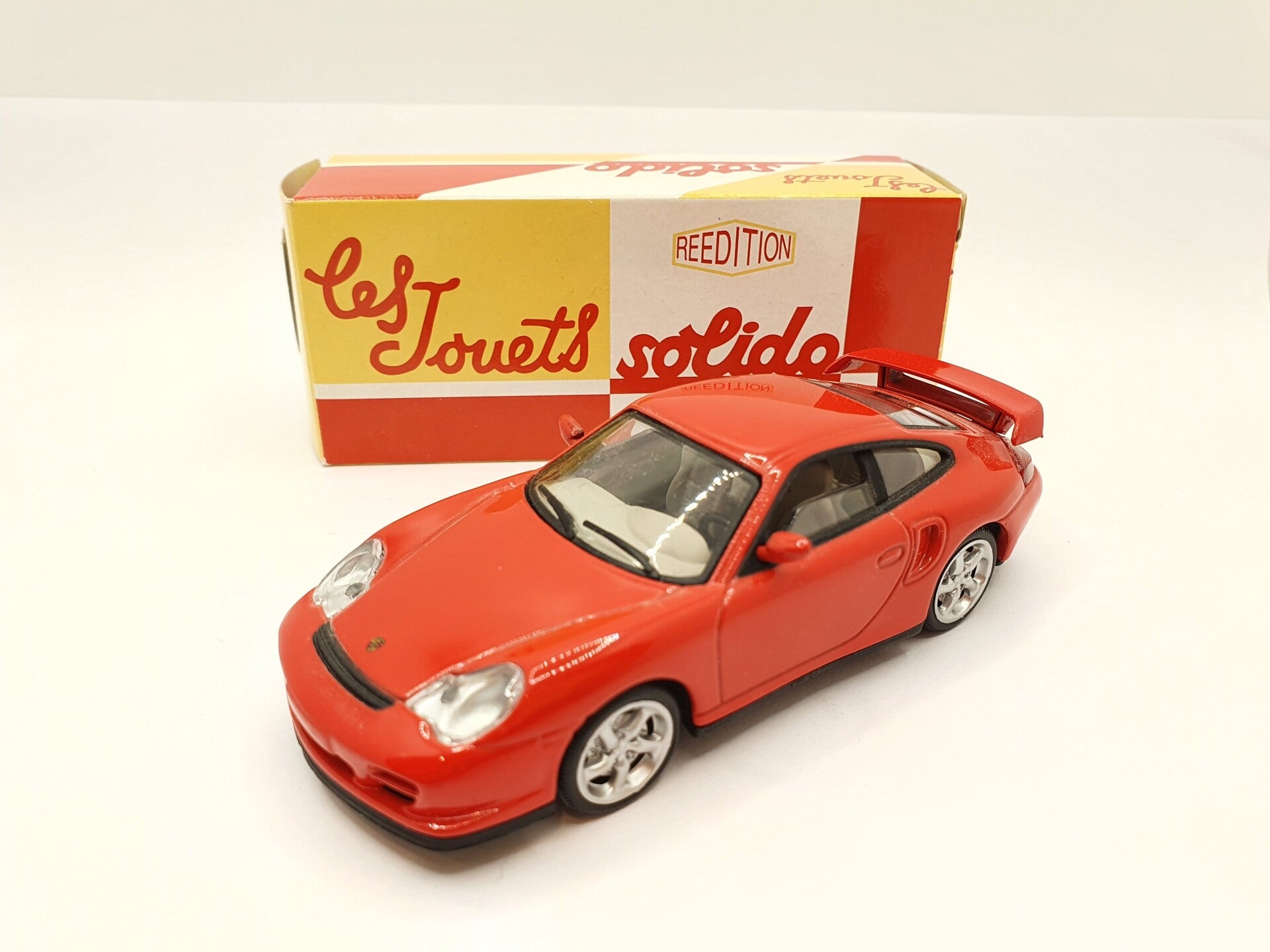 Solido Porsche 911 GT2