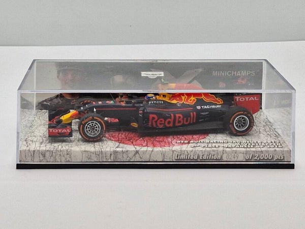 Minichamps Red Bull RB12 Max Verstappen - GP Japan 2016