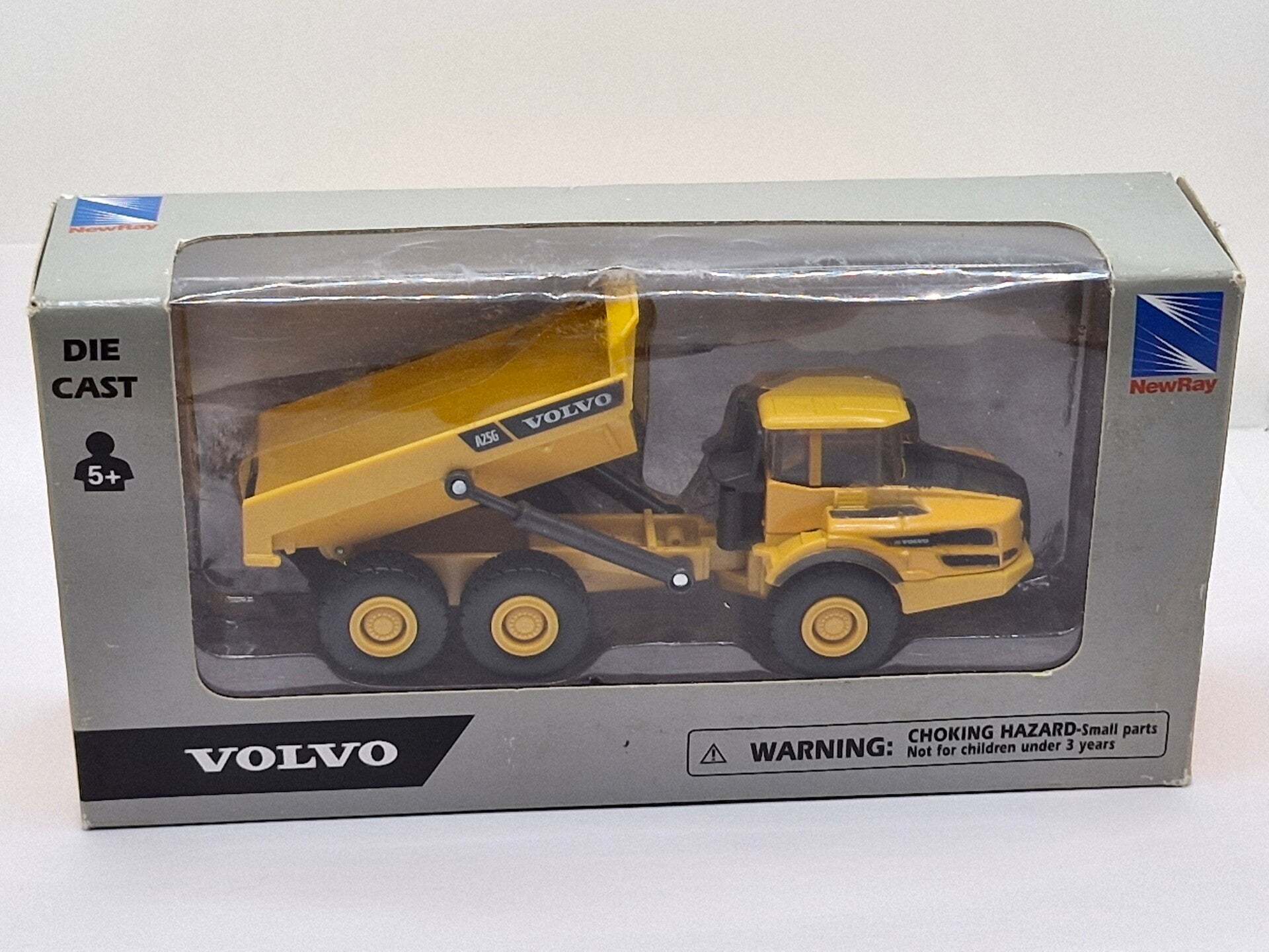 New Ray - Volvo A25G dump truck