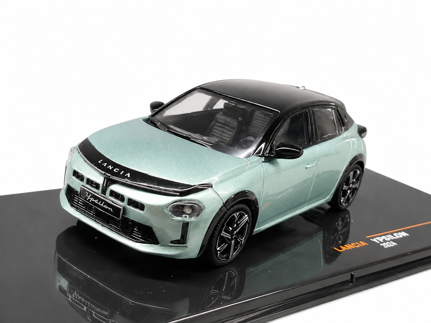 IXO Models - Lancia Ypsilon 2025
